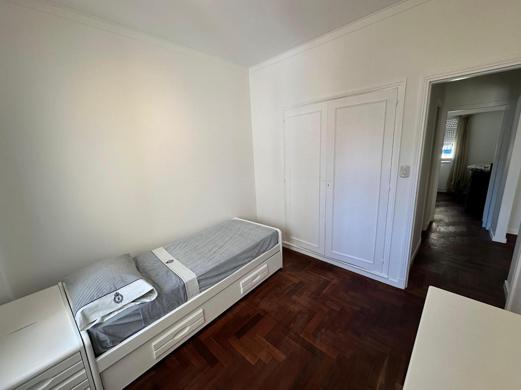 Apartamento 3 Ambientes Muy Amplio Muy Luminoso