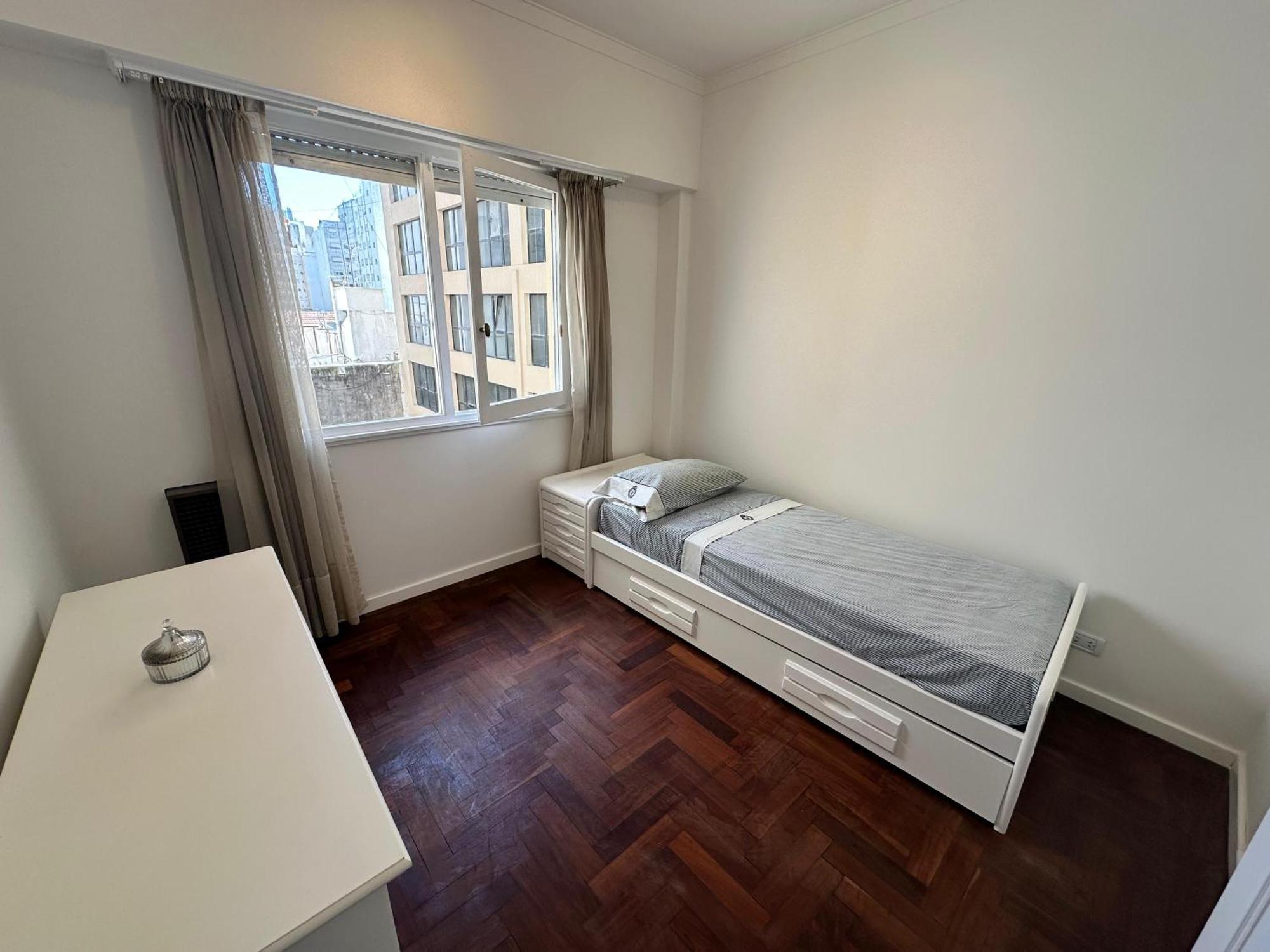 3 Ambientes Muy Amplio Muy Luminoso Apartamento *